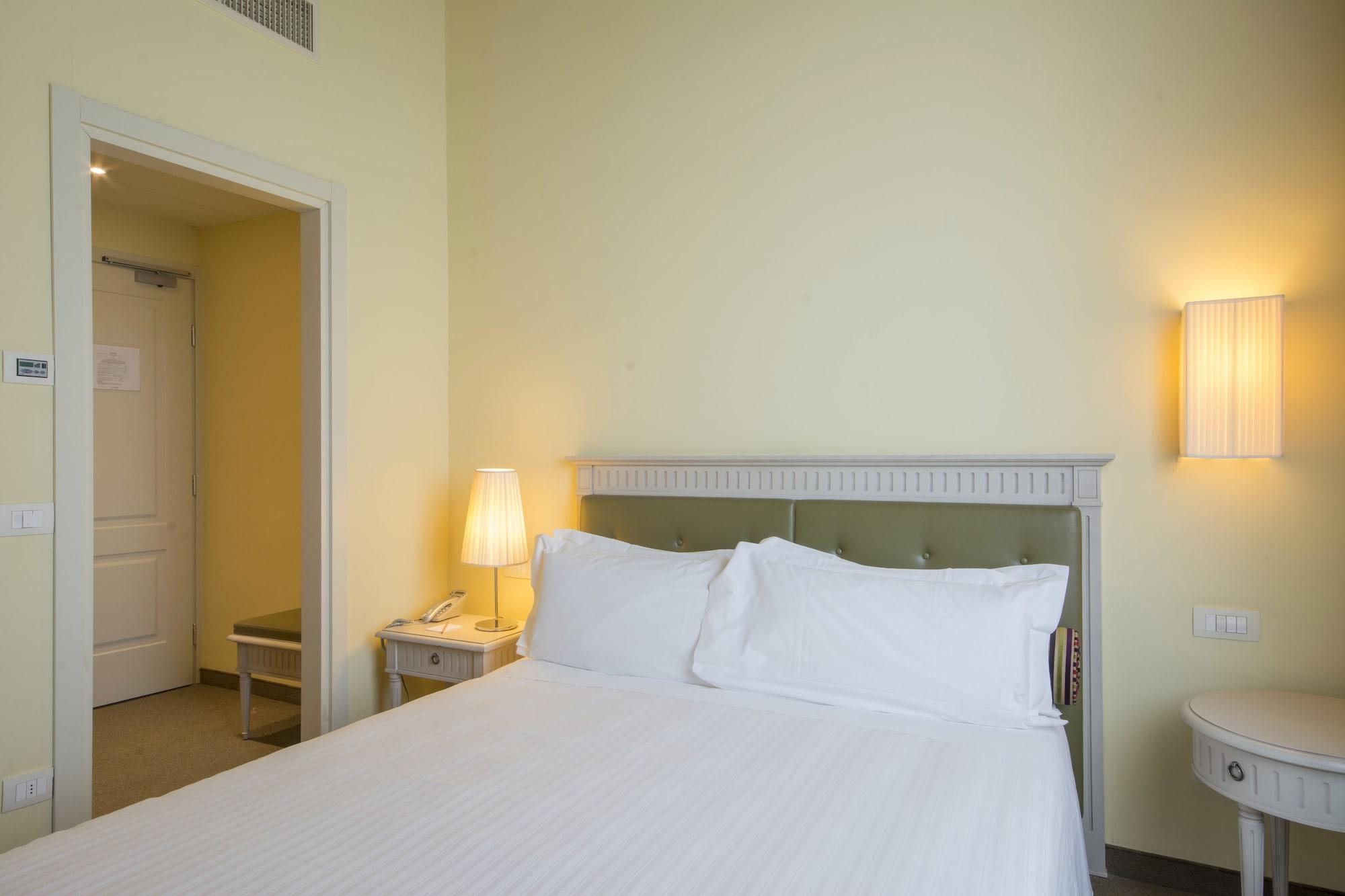 Lhp Hotel 4*