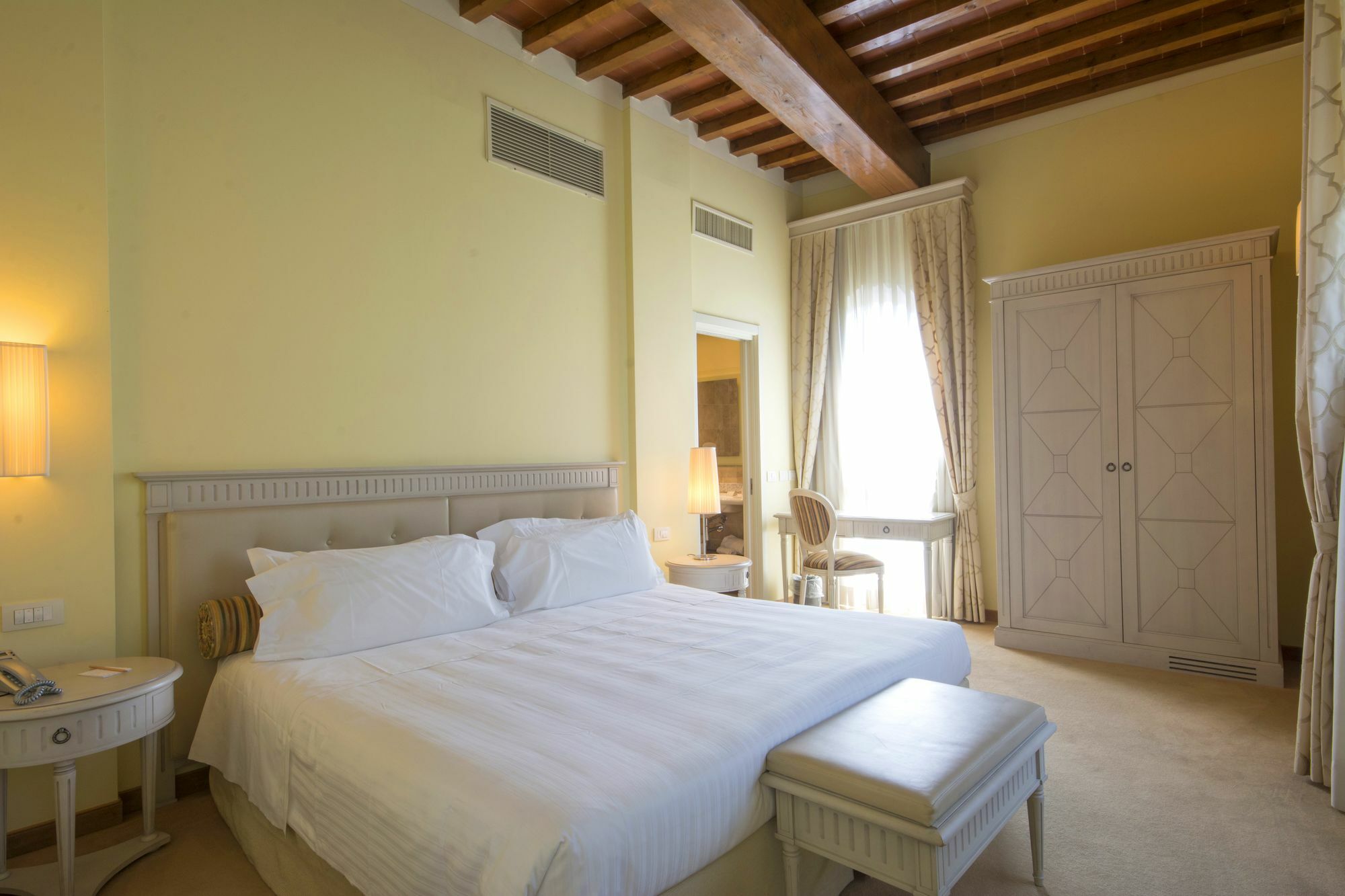 Lhp Hotel 4*
